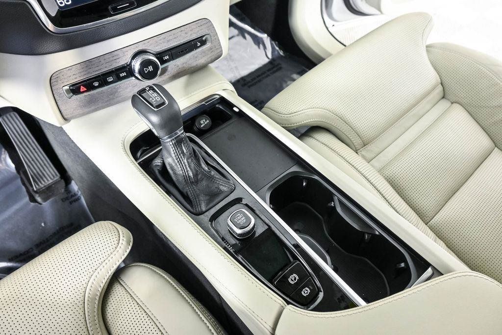 Certified 2022 Volvo XC90 T6 Inscription AWD/4WD image 18