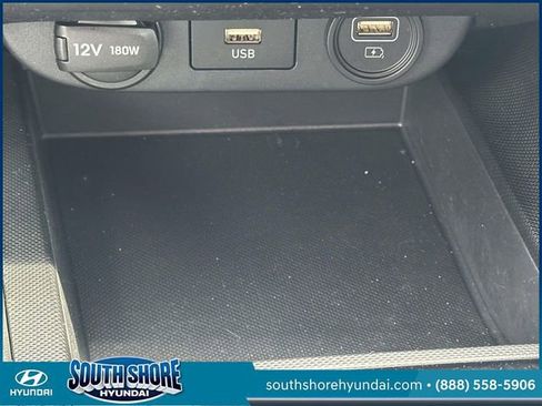 Certified 2023 Hyundai Elantra SEL w/ Winter Weather Package image 31