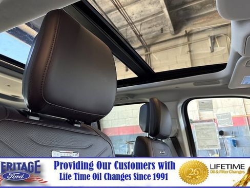 New 2026 Ford Expedition Platinum w/ Platinum Ultimate Package AWD/4WD image 18