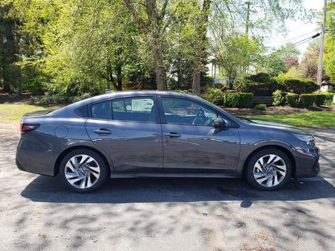 Used 2025 Subaru Legacy Limited AWD/4WD image 2