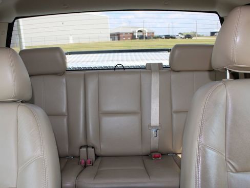 Used 2013 Chevrolet Silverado 1500 LTZ image 12