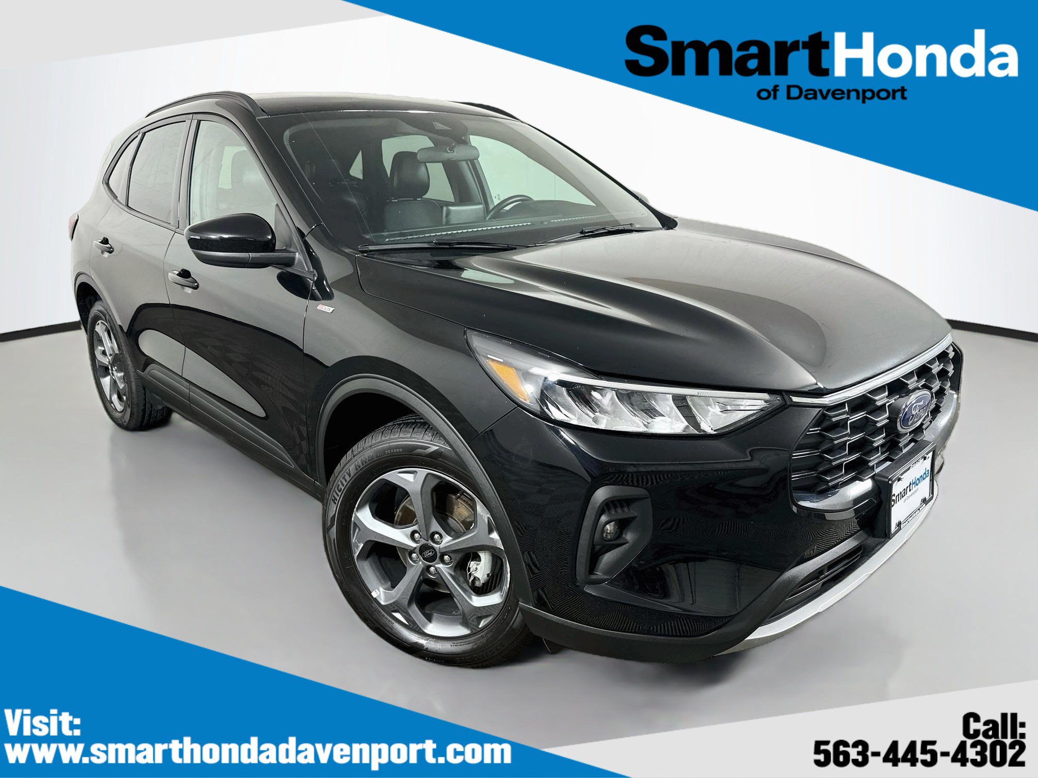 Used 2025 Ford Escape ST-Line Select AWD/4WD image 1