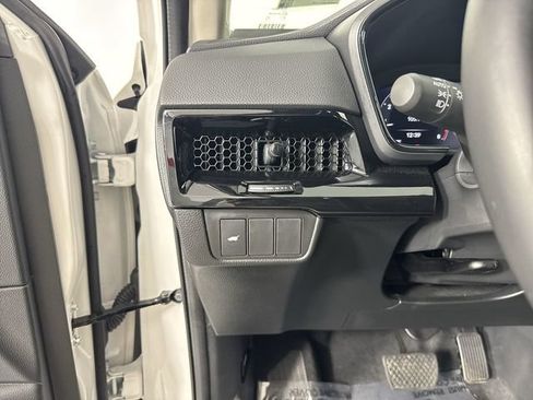 Used 2026 Honda CR-V EX-L image 16