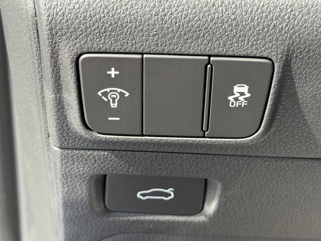 New 2027 Kia K5 GT FWD image 21