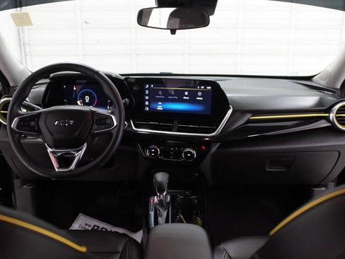 Used 2025 Chevrolet Trax ACTIV w/ Driver Confidence Package FWD image 26