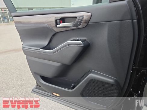 New 2026 Toyota Highlander Limited image 20