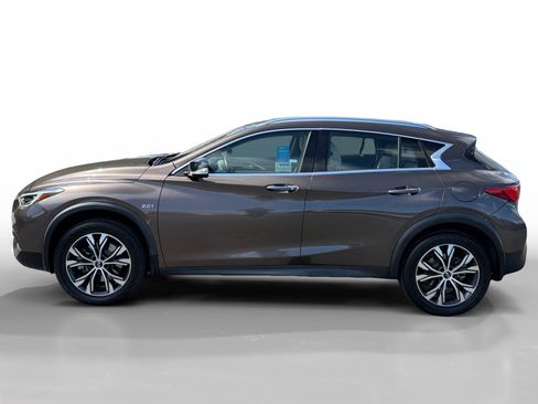 Used 2019 INFINITI QX30 AWD w/ Navigation Package image 2