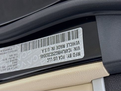 New 2025 Jeep Grand Cherokee Limited image 22