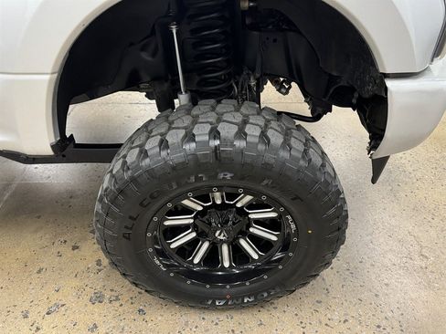 Used 2019 Ford F250 Lariat image 19