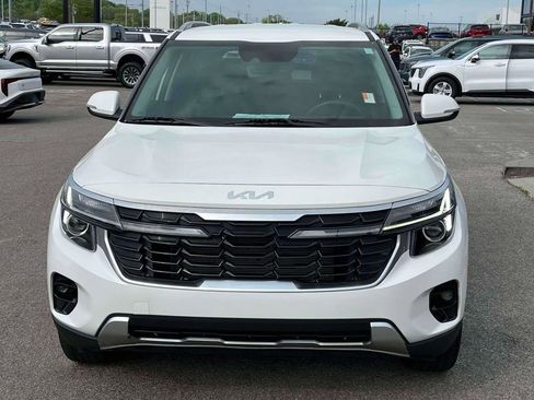Used 2024 Kia Seltos EX FWD image 32