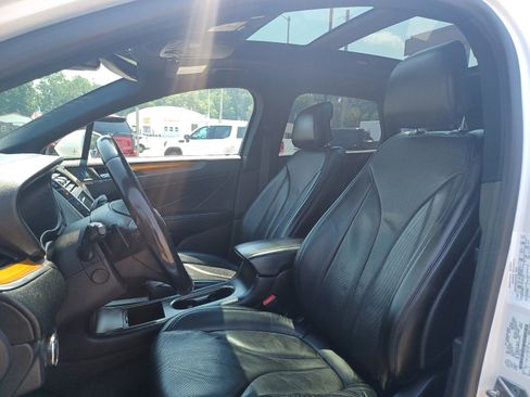 Used 2019 Lincoln MKC Reserve w/ MKC Technology Package AWD/4WD image 11
