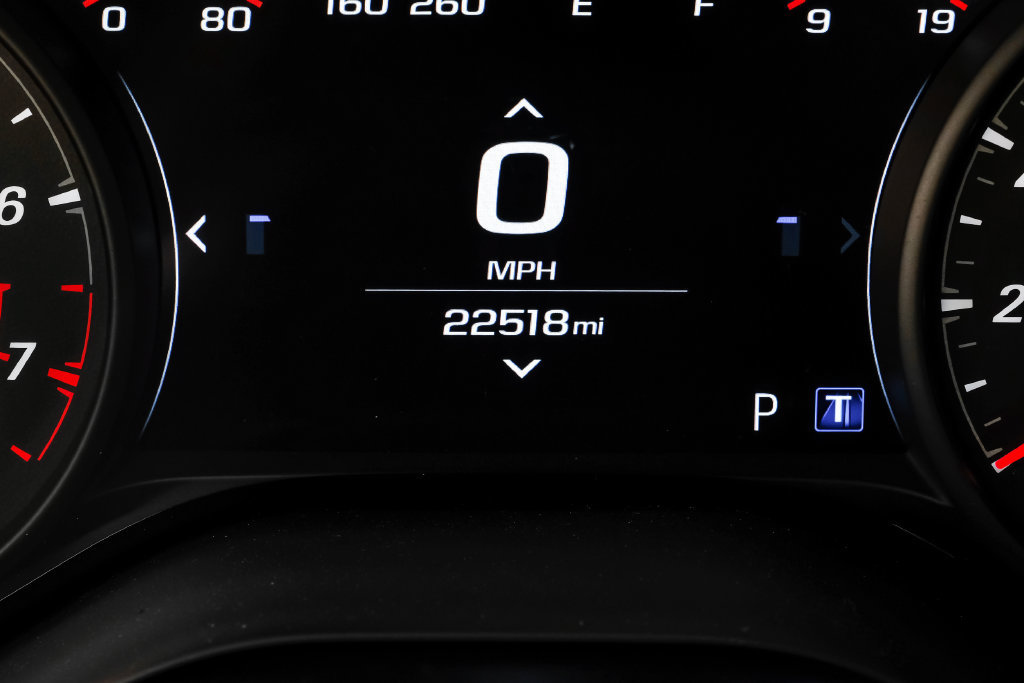 Used 2022 Chevrolet Camaro SS RWD image 16