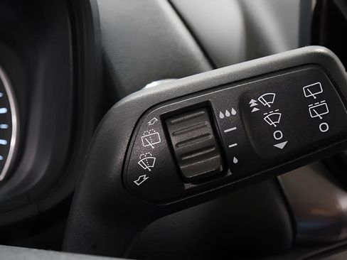 Used 2019 Ford EcoSport SE w/ SE Convenience Package image 19