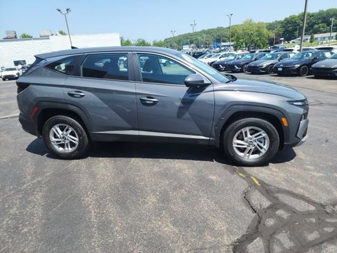 Certified 2026 Hyundai Tucson SE AWD/4WD image 2