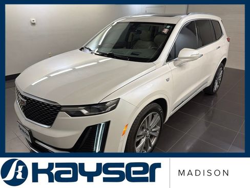 Used 2020 Cadillac XT6 Premium Luxury AWD/4WD image 3