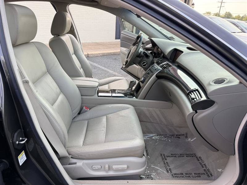 Used 2010 Acura RL w/ Technology Package AWD/4WD image 11