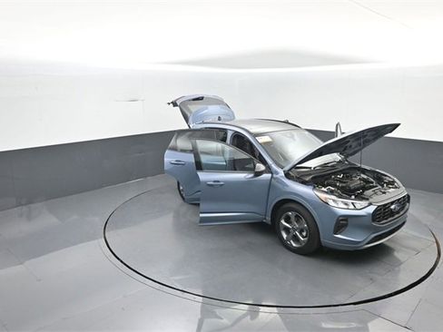 Certified 2023 Ford Escape ST-Line w/ Tech Pack #1 image 34