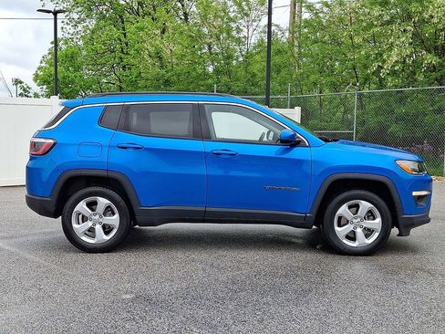 Used 2018 Jeep Compass Latitude AWD/4WD image 10
