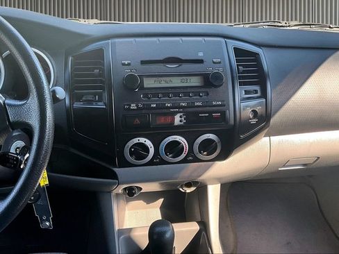 Used 2005 Toyota Tacoma 2WD Access Cab w/ Convenience Pkg image 7