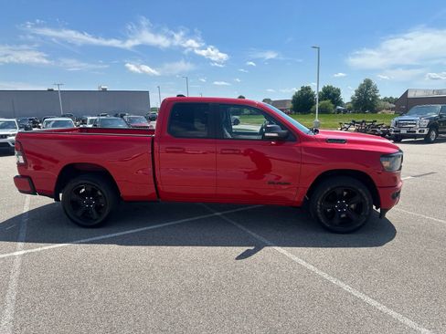 Used 2022 RAM 1500 Big Horn w/ Night Edition RWD image 5
