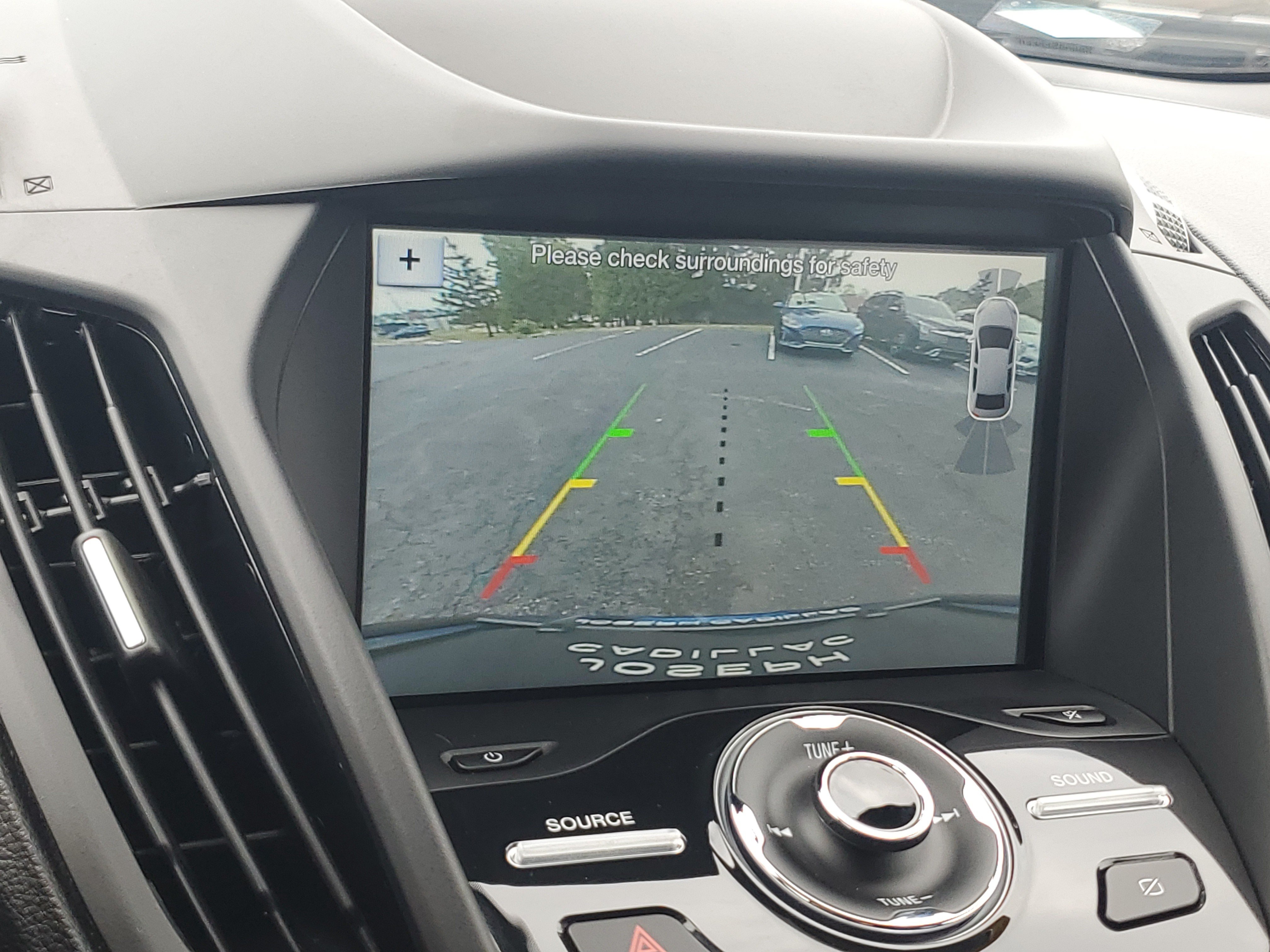 Used 2019 Ford Escape Titanium AWD/4WD image 29