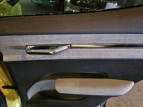 Used 2025 Volvo EX30 Ultra image 11