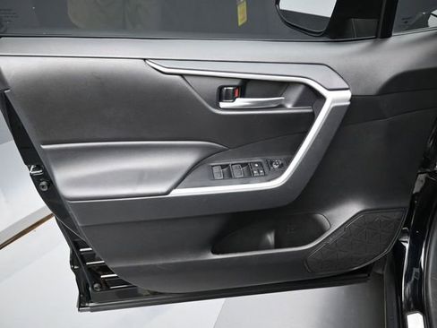 Used 2024 Toyota RAV4 XLE w/ Convenience Package image 11