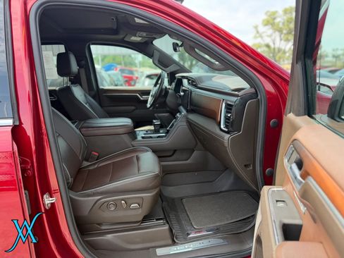 Used 2024 GMC Sierra 1500 Denali w/ Denali Reserve Package AWD/4WD image 22