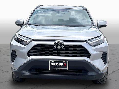 Used 2024 Toyota RAV4 XLE FWD image 4