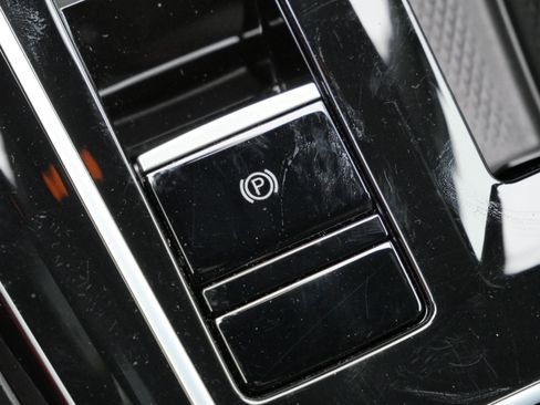 Certified 2024 Volkswagen GTI S image 28