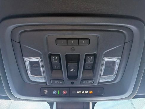 Used 2021 Chevrolet Silverado 1500 High Country w/ Technology Package AWD/4WD image 47