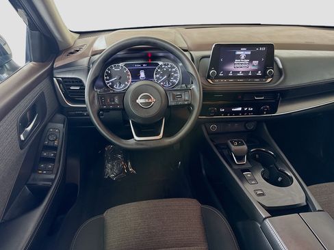 Used 2022 Nissan Rogue SV FWD image 17