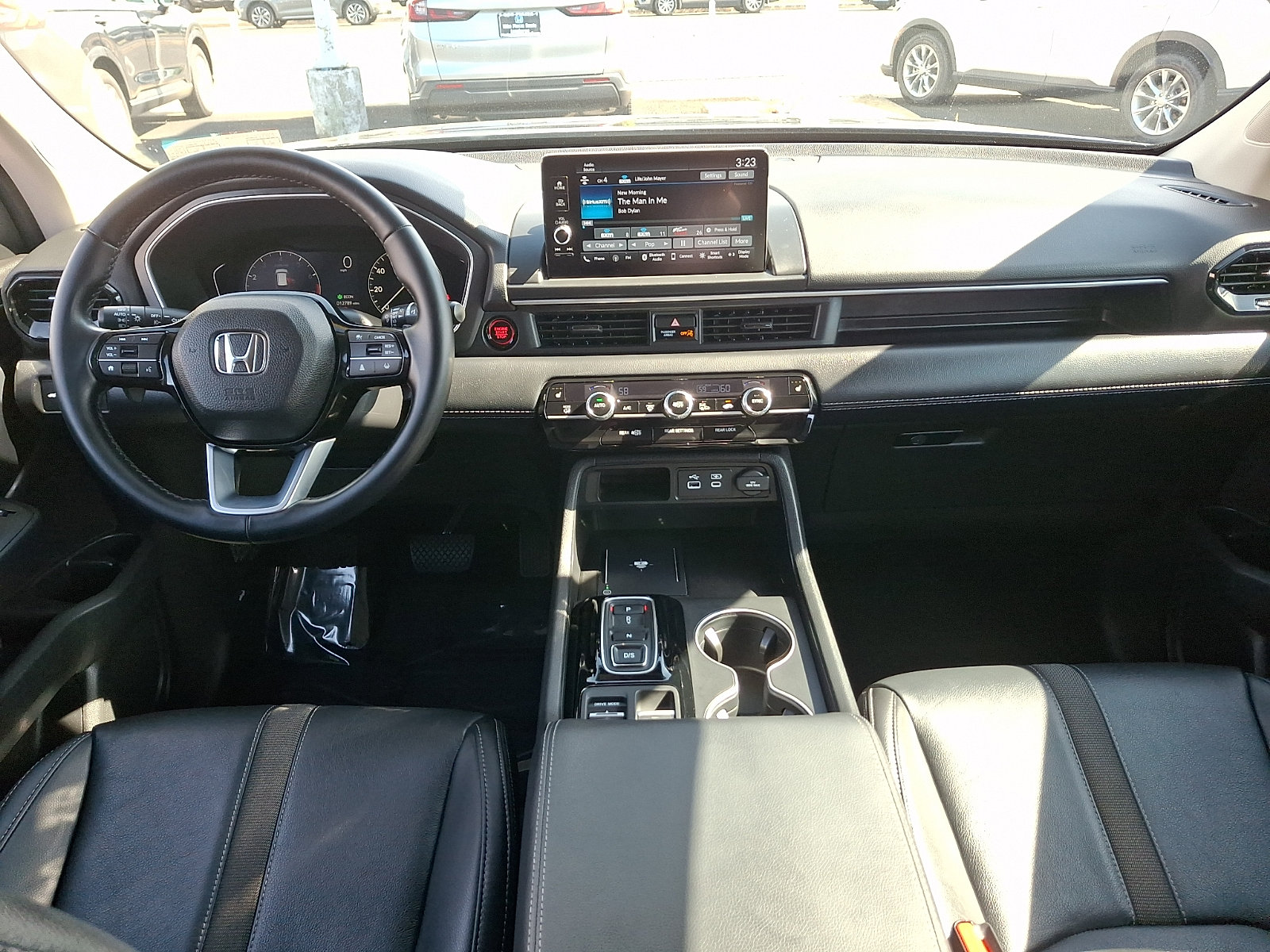 Used 2025 Honda Pilot EX-L image 11