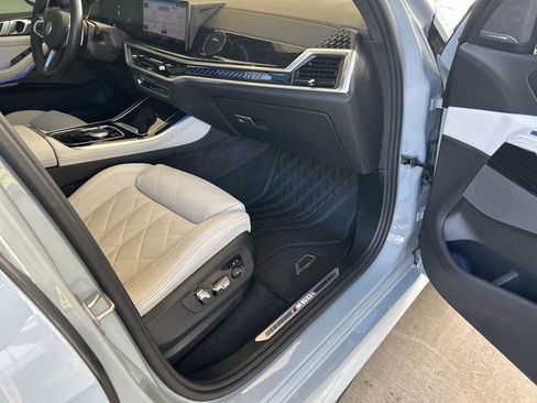 Used 2024 BMW X5 xDrive40i w/ M Sport Package image 31