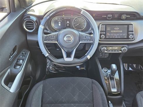 Used 2020 Nissan Kicks SV image 7