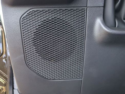 New 2025 Jeep Gladiator Sport image 31