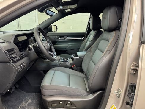 New 2026 GMC Terrain AT4 w/ Convenience Package III image 13