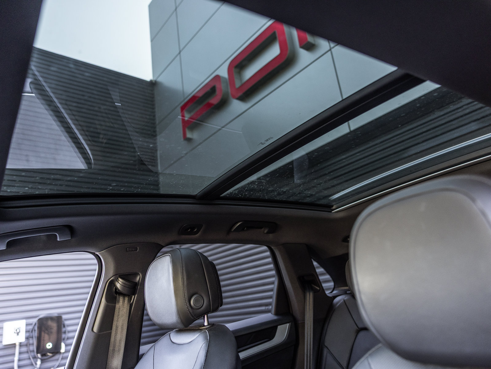 Certified 2024 Porsche Cayenne AWD/4WD image 17