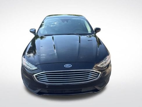 Used 2020 Ford Fusion SE FWD image 8