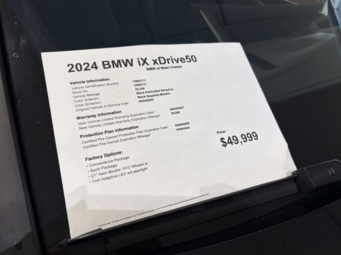 Used 2024 BMW iX xDrive50 w/ Sport Package AWD/4WD image 17