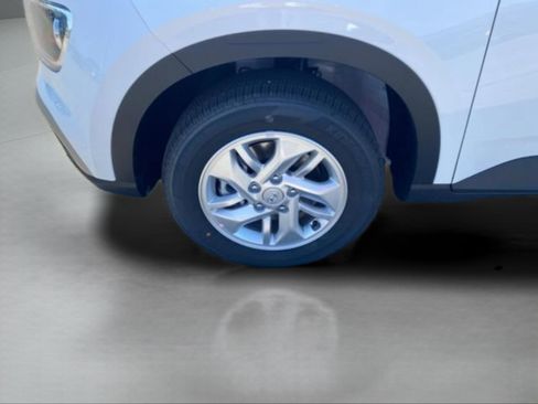 New 2026 Hyundai Venue SE FWD image 10