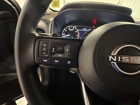 Used 2022 Nissan Rogue SV AWD/4WD image 36