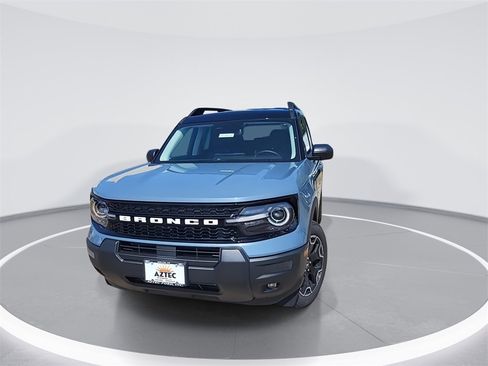New 2025 Ford Bronco Sport Outer Banks image 3