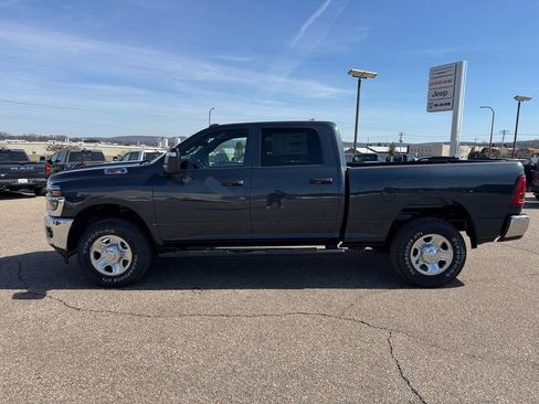 New 2026 RAM 2500 Tradesman AWD/4WD image 2