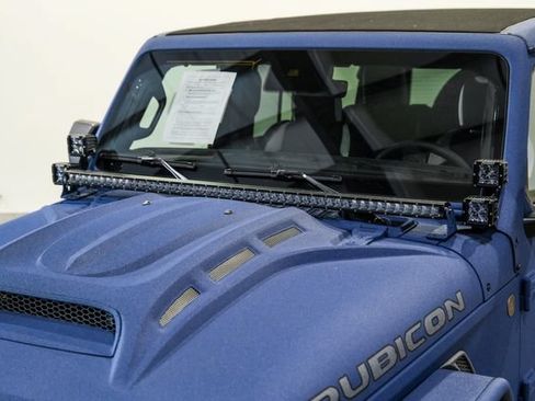 Used 2025 Jeep Wrangler Unlimited Rubicon w/ Safety Group AWD/4WD image 27