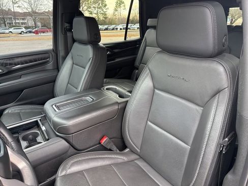 Used 2024 GMC Yukon Denali image 19