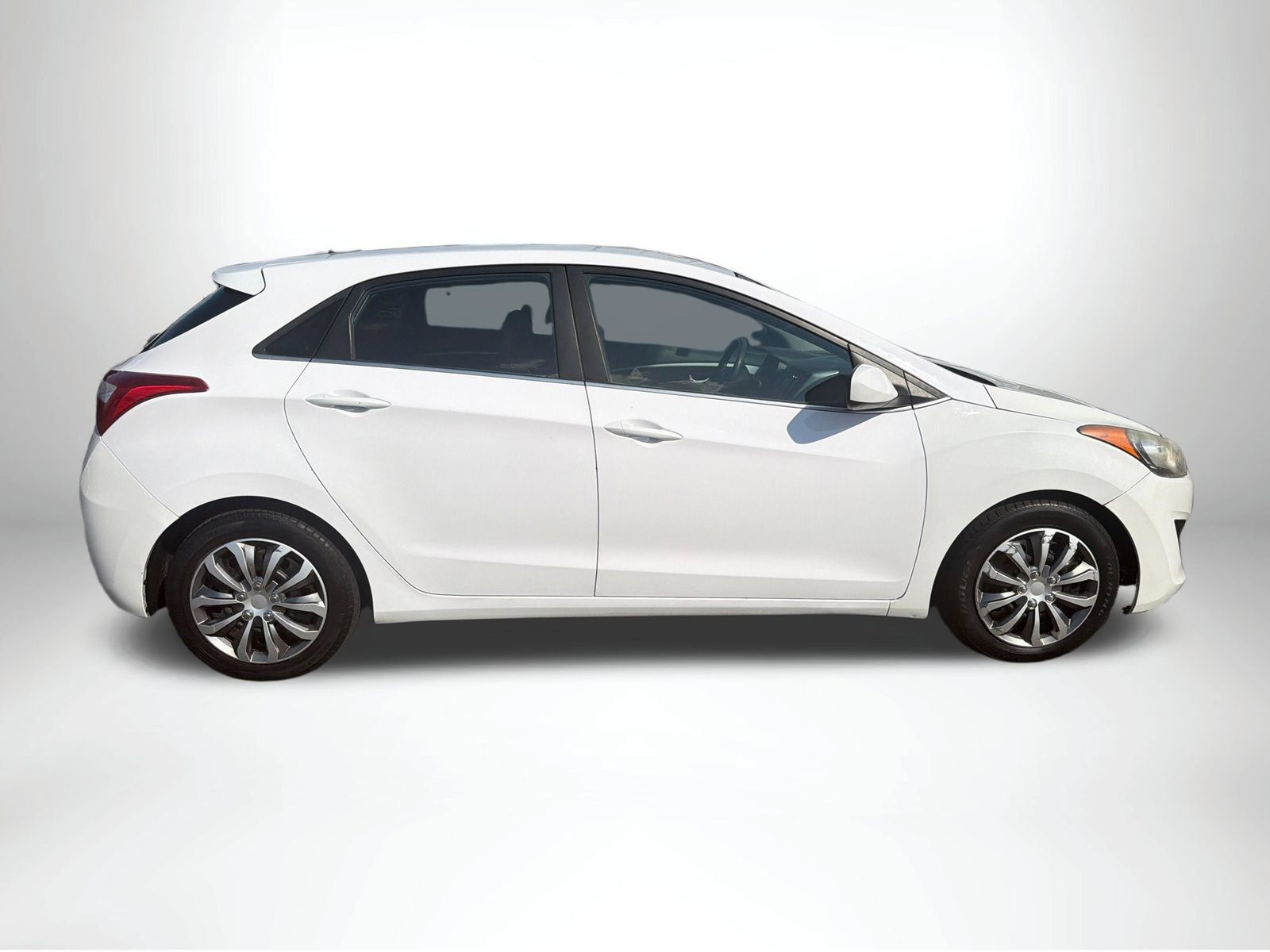 Used 2016 Hyundai Elantra GT FWD image 8