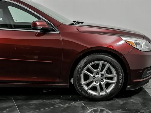 Used 2015 Chevrolet Malibu LT w/ Power Convenience Package FWD image 12