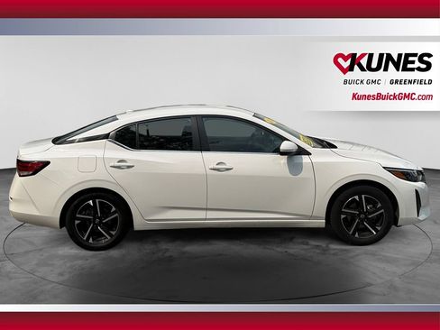 Used 2024 Nissan Sentra SV FWD image 12