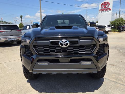 Certified 2024 Toyota Tacoma TRD Sport AWD/4WD image 2